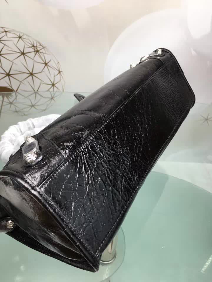 BALENCIAG巴黎世家 義大利進口 原版油蠟頭層牛皮 香皮小銀釘 時尚百搭 手提肩背斜挎包  BL1571